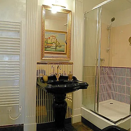 Lira 2 Apartment